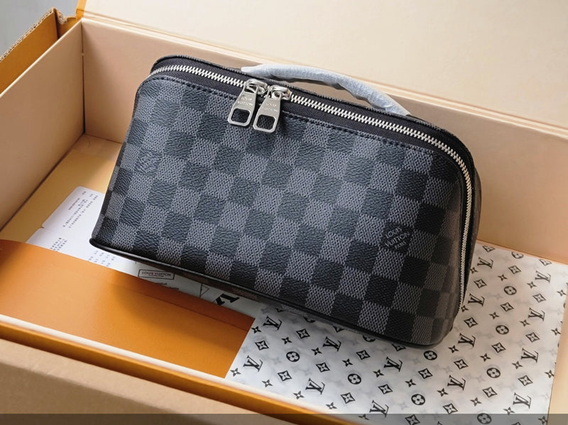 Louis Vuitton Damier Graphite